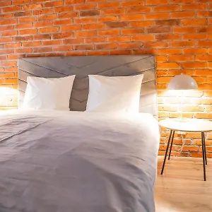 Moon Albergue