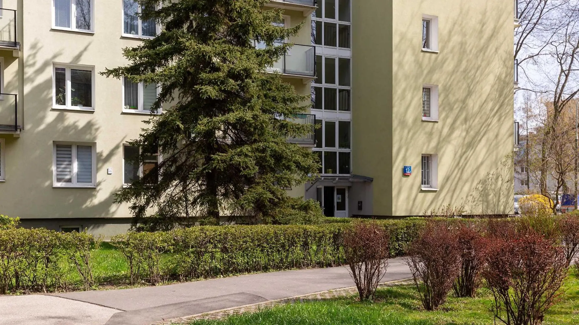Cosy & Bright Apartment With Parking By Noclegi Renters Warsaw 0*,  Poland