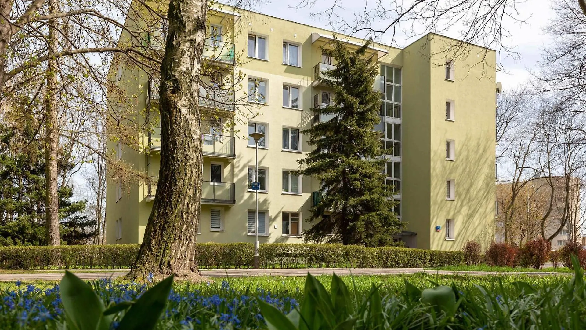 Cosy & Bright Apartment With Parking By Noclegi Renters Warsaw